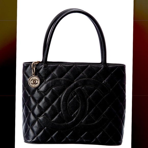 AUTHENTIC Caviar CHANEL Tote - Picture 1 of 3
